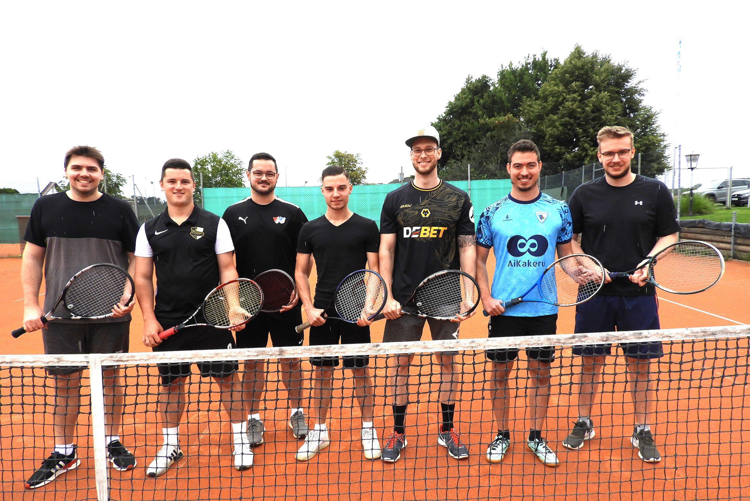 Tennis Teilnehmer klein JPG