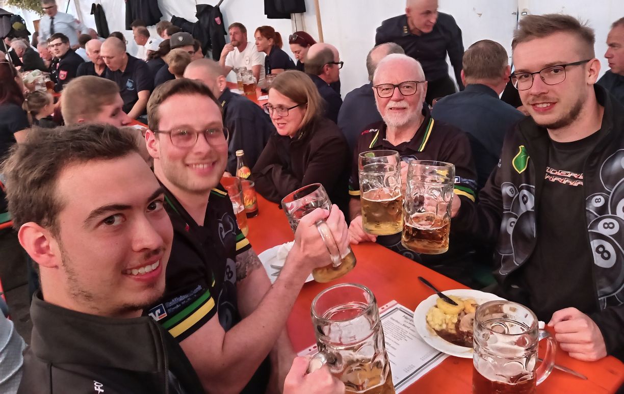 Ein Prosit. kleinjpg
