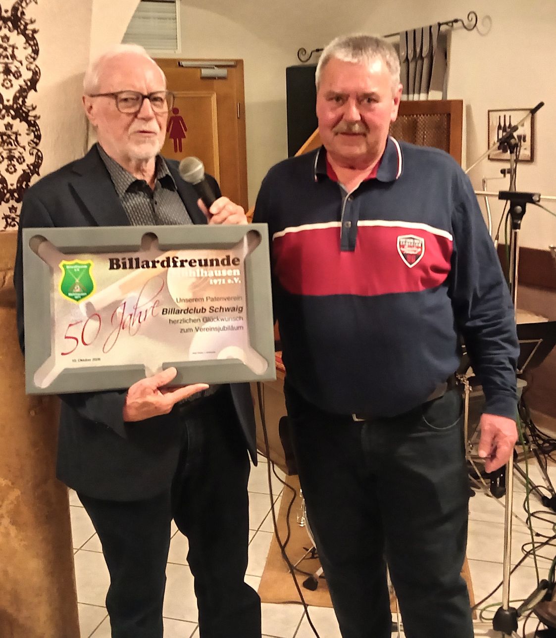 Geschenk Übergabe klein