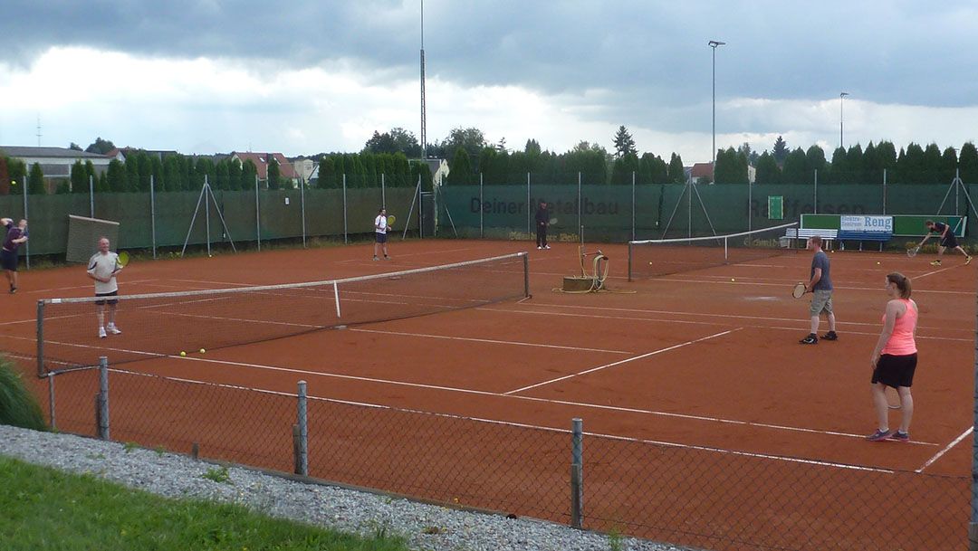 Tennisspielen klein